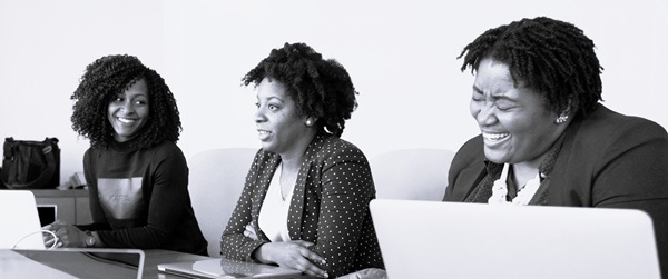 Consulting: professionals in a meeting